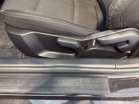 Used 2024 Ford Mustang Coupe RWD image 22