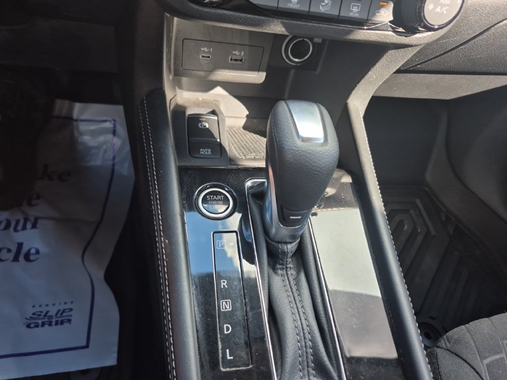 Used 2022 Nissan Kicks SV FWD image 19