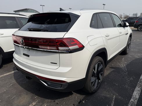 New 2026 Volkswagen Atlas Cross Sport SE AWD/4WD image 7
