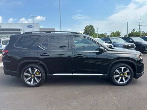 Used 2025 Honda Pilot Elite image 10