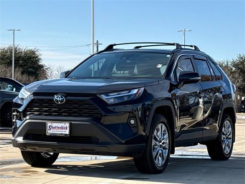 Used 2024 Toyota RAV4 XLE Premium image 3