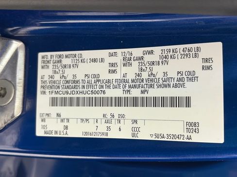Used 2017 Ford Escape Titanium AWD/4WD image 9