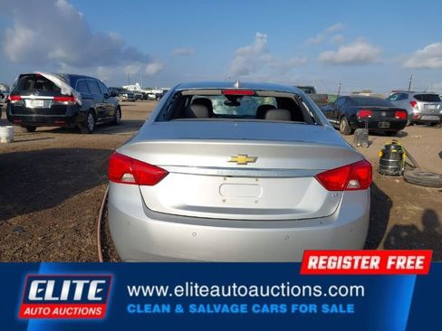 Used 2016 Chevrolet Impala LT w/ Convenience Package image 32