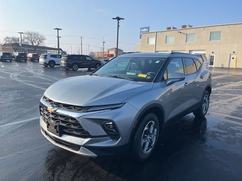 Certified 2024 Chevrolet Blazer LT w/ Convenience Package image 1