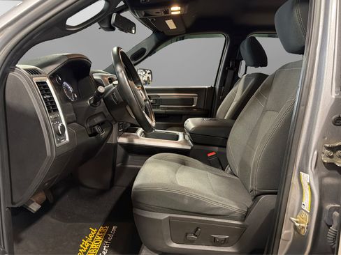 Used 2023 RAM 1500 Warlock AWD/4WD image 17