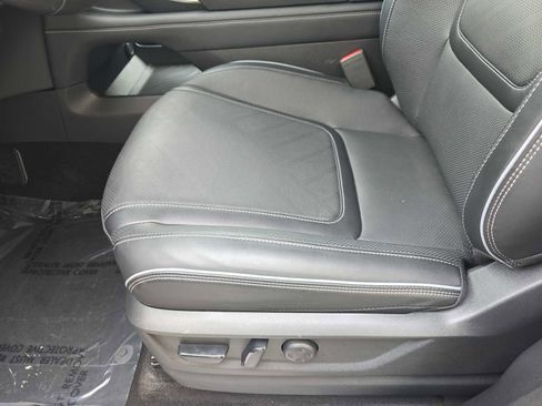 Certified 2025 INFINITI QX80 Luxe image 15