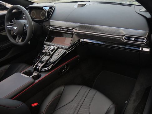 New 2026 Aston Martin V8 Vantage image 10