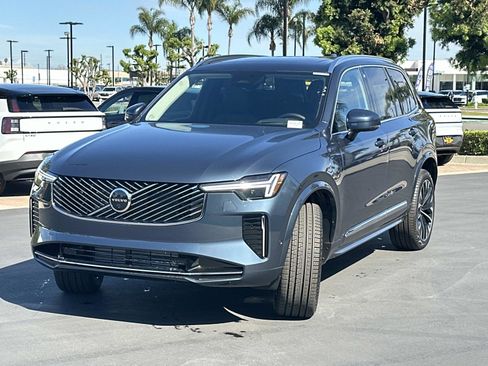 New 2026 Volvo XC90 T8 Ultra w/ Protection Package Premier image 3