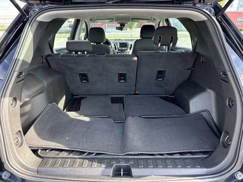 Used 2020 Chevrolet Equinox LS FWD image 22