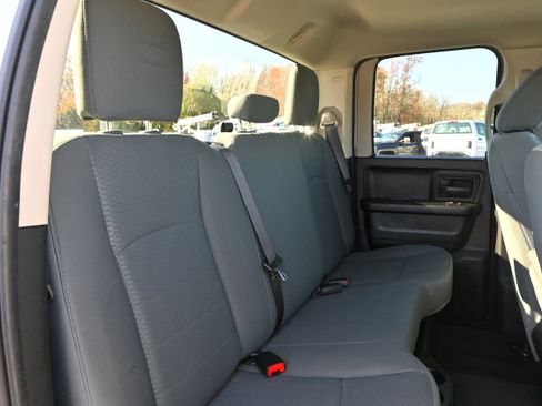 Used 2019 RAM 1500 Express image 10