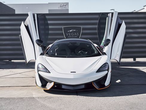 Used 2020 McLaren 570S Coupe image 23
