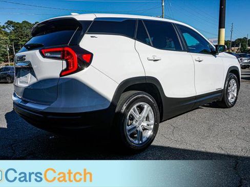 Used 2022 GMC Terrain SLE image 15
