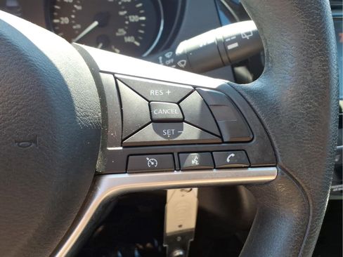 Used 2020 Nissan Rogue Sport S AWD/4WD image 16