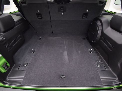 New 2025 Jeep Wrangler Unlimited Rubicon 392 image 30