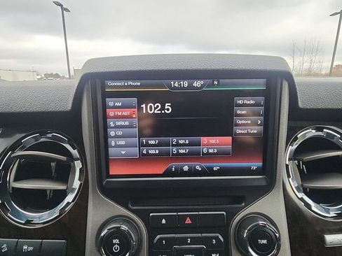 Used 2016 Ford F350 Platinum w/ Platinum Package image 13