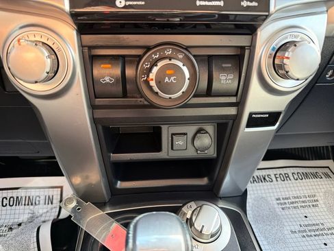 Used 2020 Toyota 4Runner SR5 Premium w/ Moonroof Package AWD/4WD image 29
