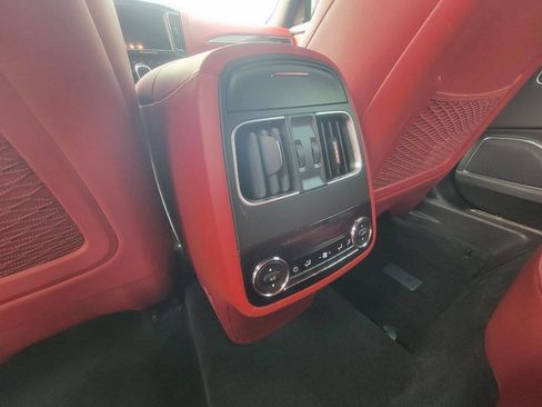 Used 2017 Maserati Levante S image 25