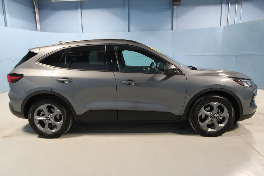 Used 2025 Ford Escape ST-Line w/ Equipment Group 301A FWD image 35