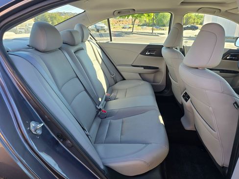 Used 2017 Honda Accord EX-L image 13