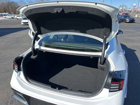 Used 2025 Hyundai Sonata SEL image 16