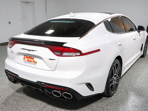 Used 2022 Kia Stinger GT1 RWD image 7