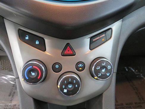 Used 2013 Chevrolet Sonic LTZ image 19