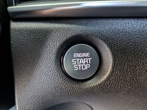 New 2026 Kia Sorento S w/ S Panoramic Sunroof Package image 21