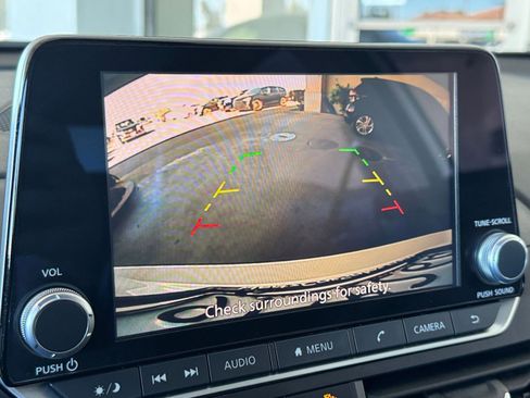 Used 2025 Nissan Altima 2.5 SR image 24