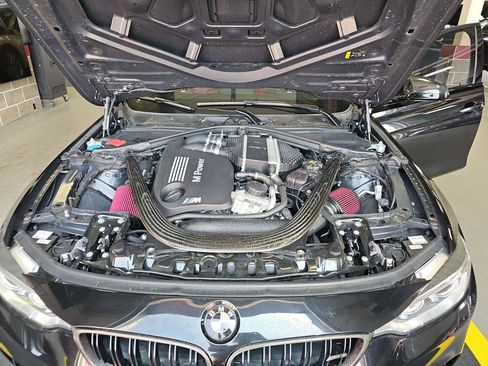 Used 2017 BMW M3 w/ Executive Package RWD image 16
