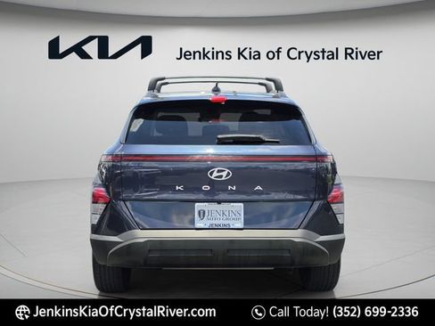 Used 2024 Hyundai Kona SEL FWD image 8