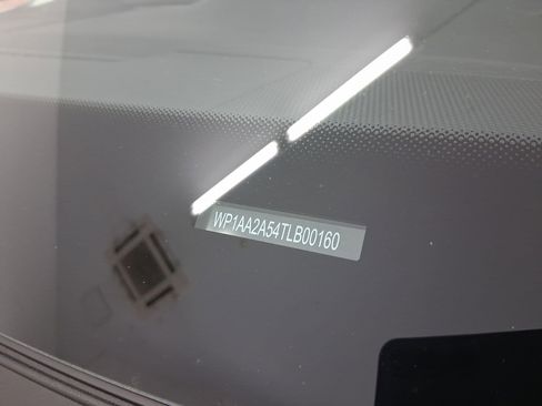 Used 2026 Porsche Macan image 36