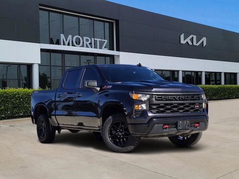 Used 2022 Chevrolet Silverado 1500 Custom Trail Boss w/ LPO, Dark Essentials Package image 1