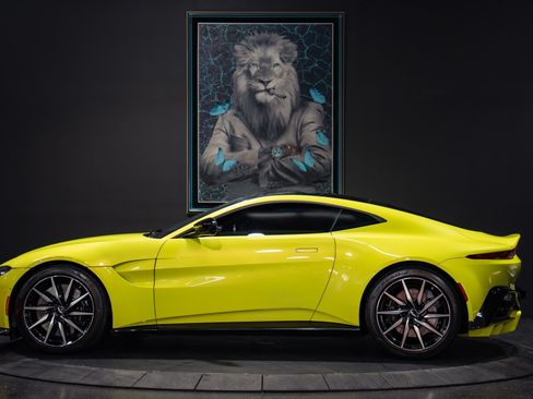 Used 2019 Aston Martin V8 Vantage Coupe RWD image 5