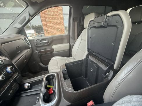 Used 2019 GMC Sierra 1500 SLT w/ SLT Premium Package image 32