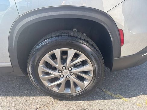 Used 2026 Buick Enclave Preferred FWD image 6