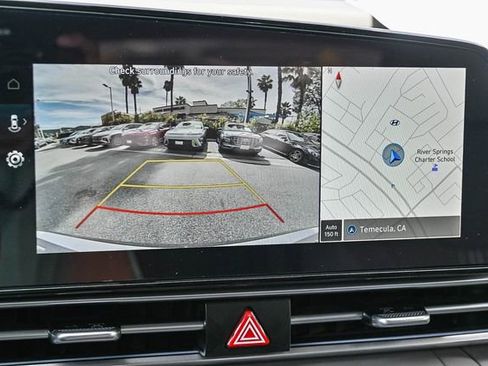 Certified 2025 Hyundai Elantra SEL image 27