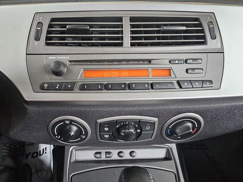 Used 2003 BMW Z4 2.5i image 17