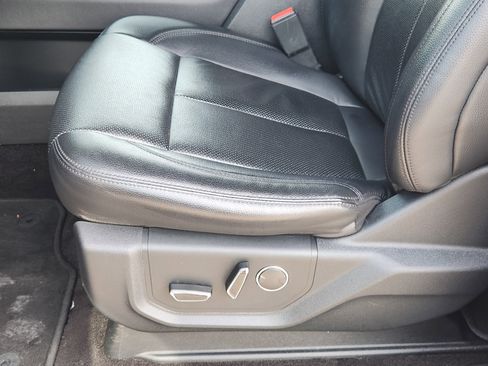 Used 2019 Ford Expedition XLT w/ Equipment Group 202A image 25