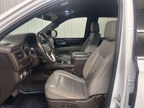 Used 2021 GMC Yukon SLT image 11