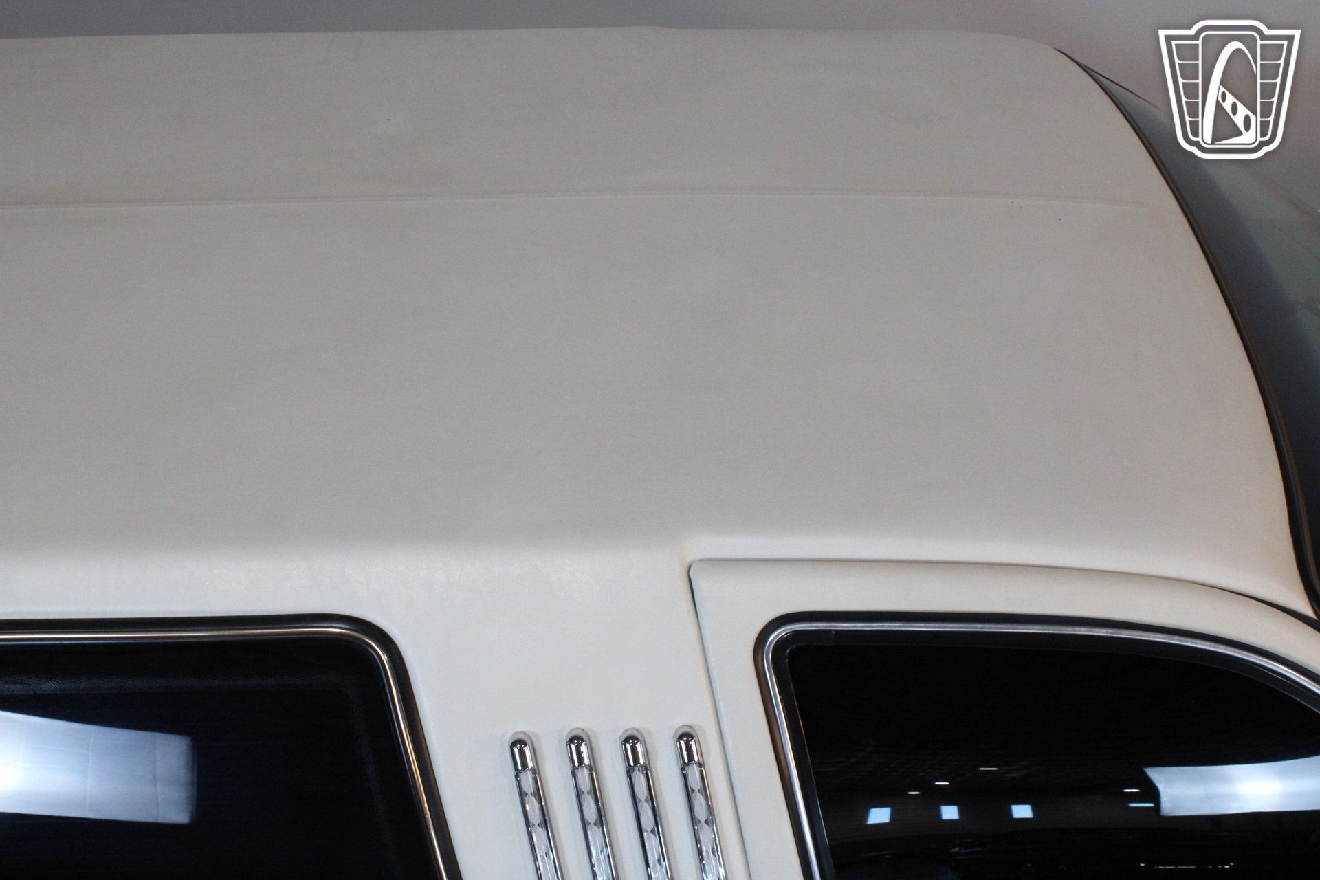 Used 1996 Lincoln Town Car Executive RWD image 35