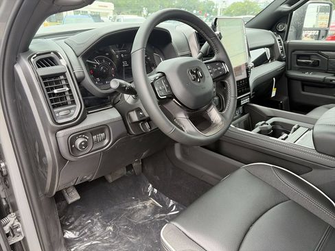 New 2026 RAM 2500 Limited AWD/4WD image 10