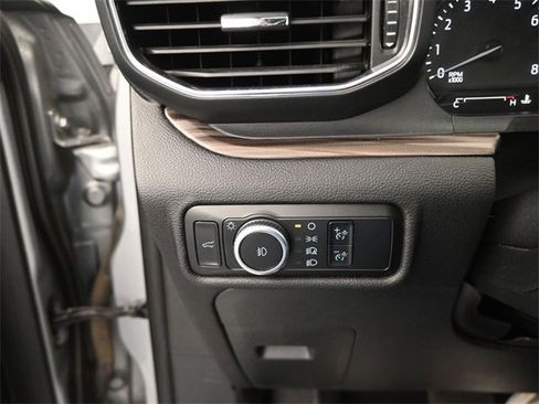 Used 2023 Ford Explorer Limited image 28