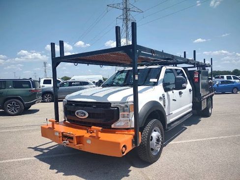 Used 2022 Ford F550 4x4 Crew Cab Super Duty w/ Power Equipment Group image 4