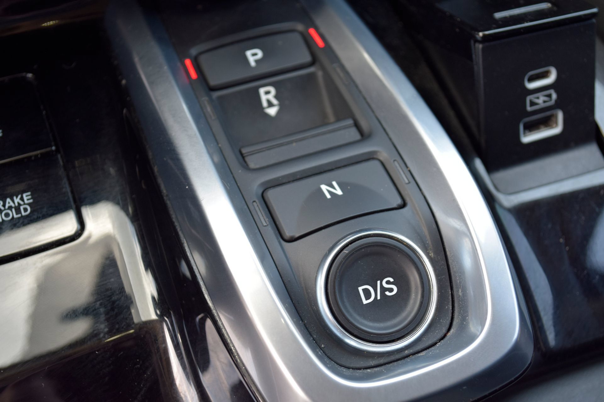 Used 2023 Acura MDX w/ Technology Package FWD image 10