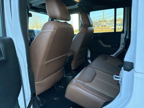 Used 2017 Jeep Wrangler 75th Anniversary image 9