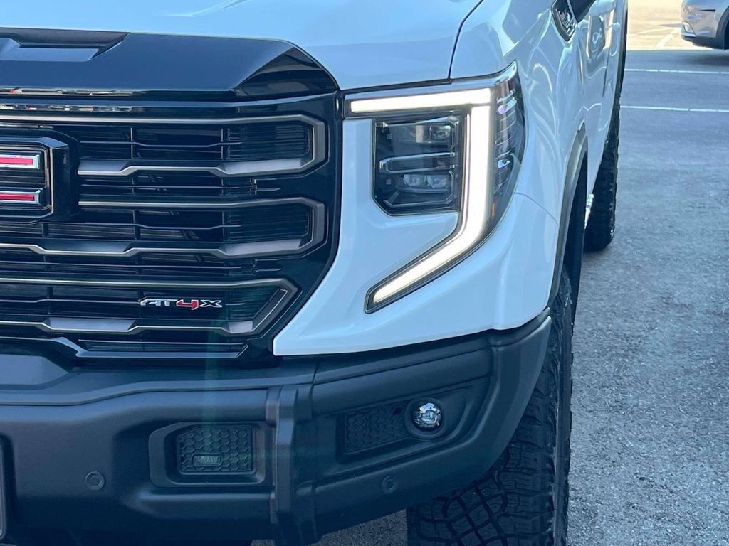New 2026 GMC Sierra 1500 AT4X AWD/4WD image 9