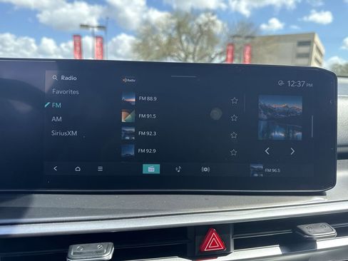 Used 2024 Kia Sorento S image 26