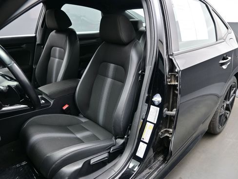 Used 2024 Honda Civic Sport image 11