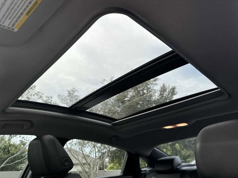Certified 2017 Chevrolet Malibu Premier w/ Premier Sun and Wheel Package FWD image 25