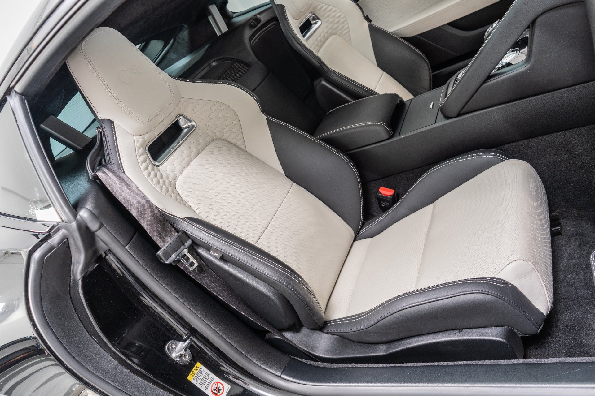 Used 2023 Jaguar F-TYPE R AWD/4WD image 24